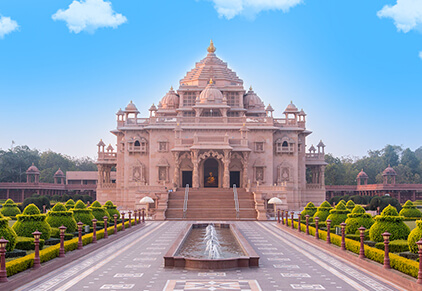 <div class="con-inner">
            <h3 class="uabb-post-heading uabb-blog-post-section">Ahmedabad</h3>
            <div class="uabb-blog-posts-description uabb-blog-post-section uabb-text-editor">
                <p>From<br> <span>$899</span></p>
            </div>
        </div>